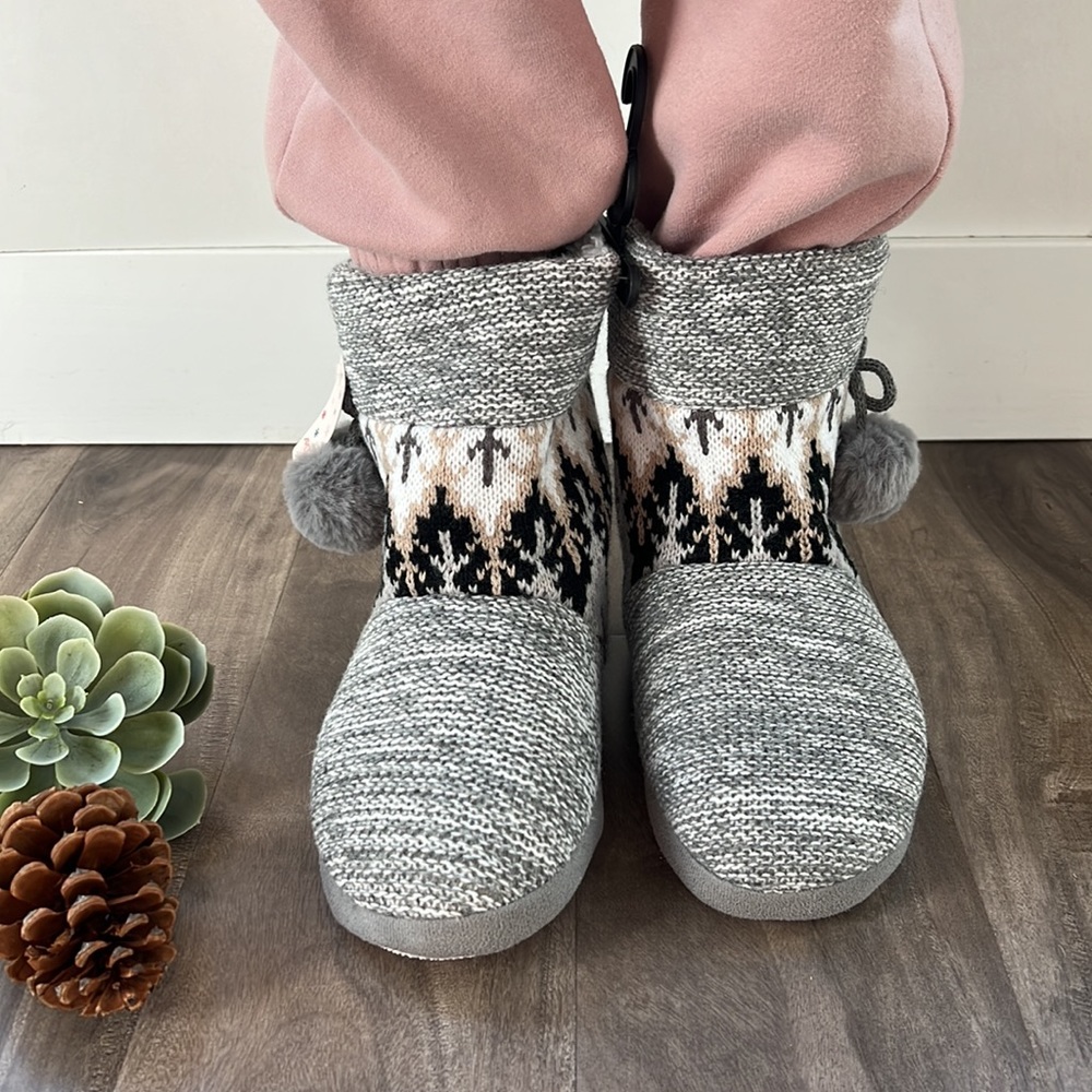 ARDENE knit plush bootie slipper - NEW - size 5/6, 7/8 available